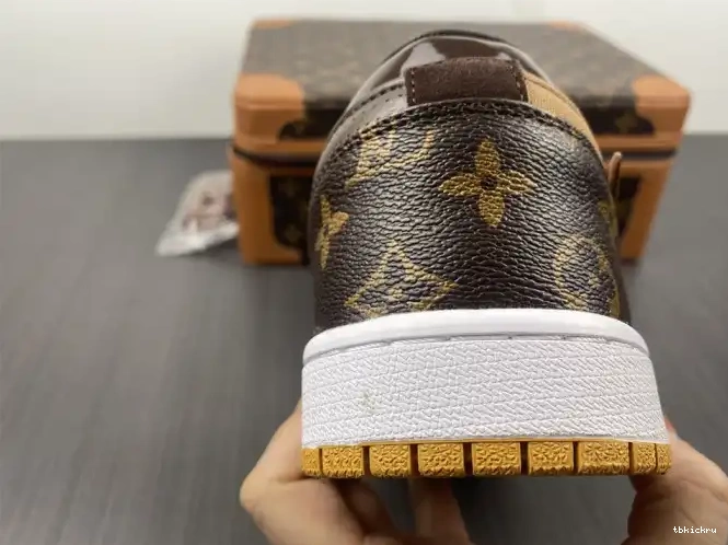 Reps TBkick x AJ1 LOW Air Off-Louis 1 Jordan OW 0617